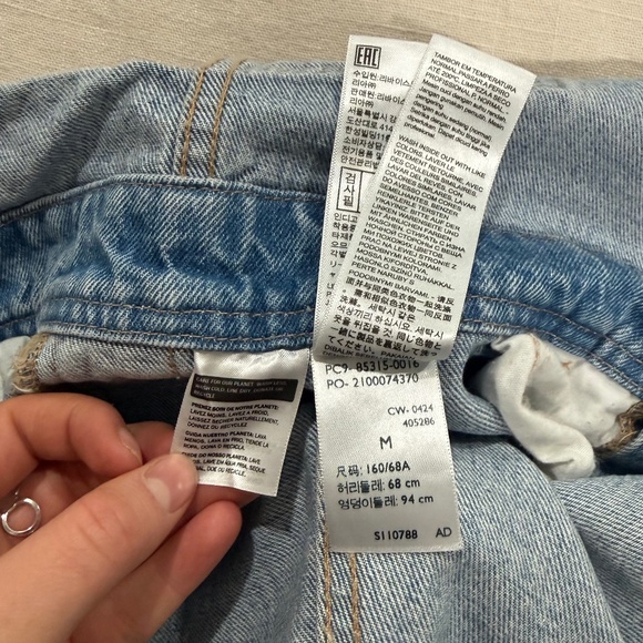 Levi's Premium VINTAGE DENIM WOMEN'S OVERALLS - Picture 6 of 8